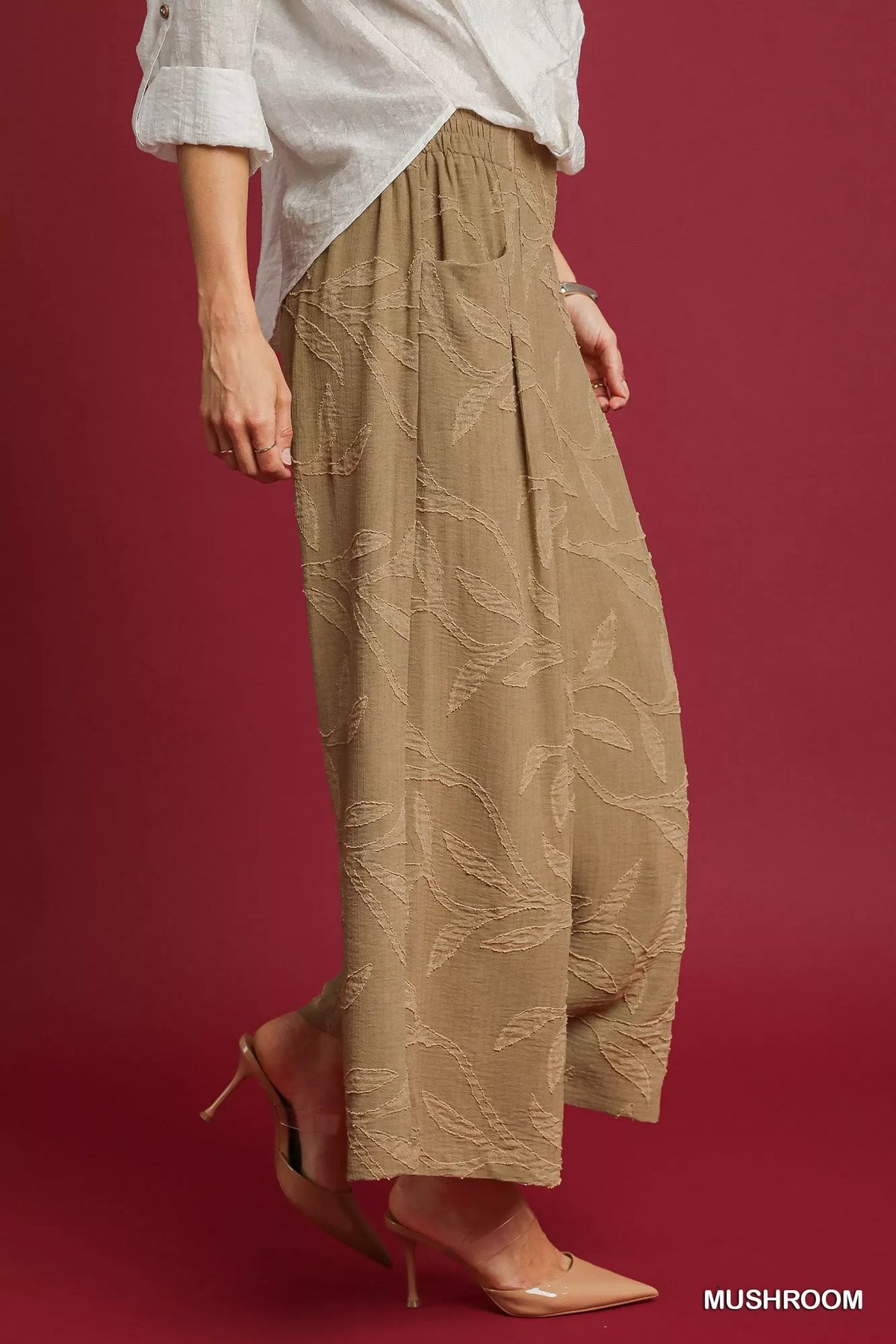 Mushroom Jacquard Wide-Leg Cropped Pants