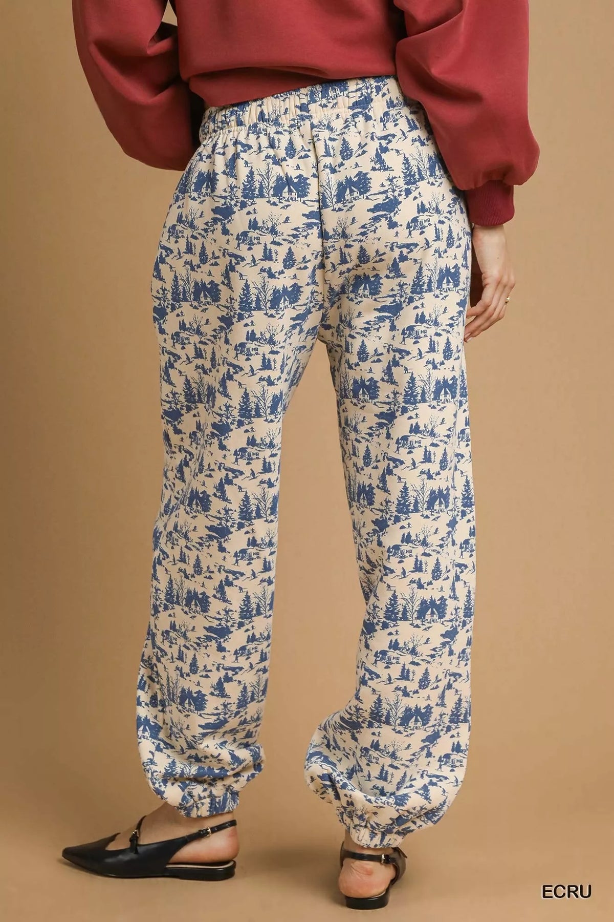 Après All Day Casual Sweatpants, Ecru & Blue-Après All Day Casual Sweatpants in Ecru & Blue - a stylish and comfortable option for a relaxed and laid-back look or weekend on the slopes.