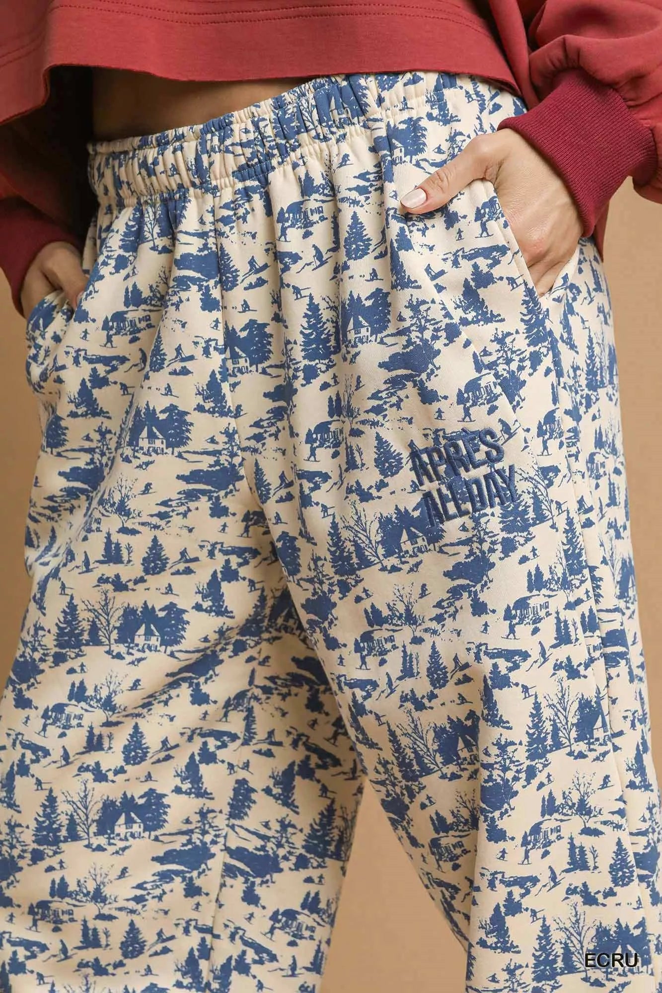 Après All Day Casual Sweatpants, Ecru & Blue-Après All Day Casual Sweatpants in Ecru & Blue - a stylish and comfortable option for a relaxed and laid-back look or weekend on the slopes.