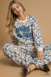 Après All Day Cropped Sweatshirt, Ecru & Blue-Après All Day Cropped Sweatshirt in Ecru & Blue, Après All Day cropped sweatshirt is a trendy and cozy piece for a casual look or a weekend on the slopes.