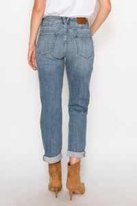 AT2102BFM - MID RISE MODERN BOYFRIEND JEANS