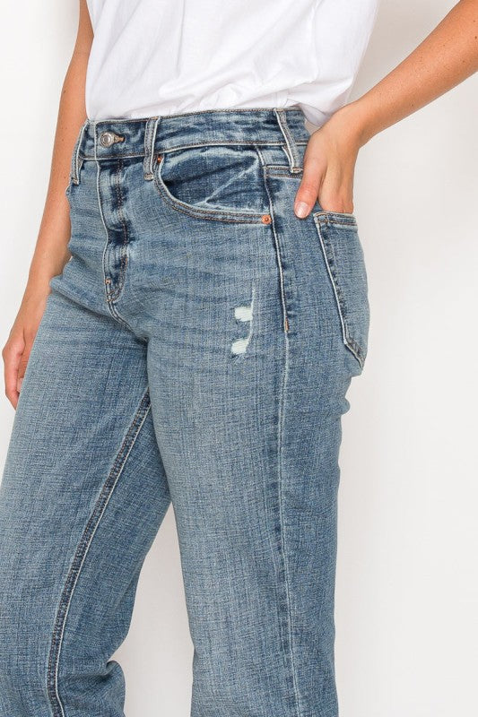 AT2102BFM - MID RISE MODERN BOYFRIEND JEANS