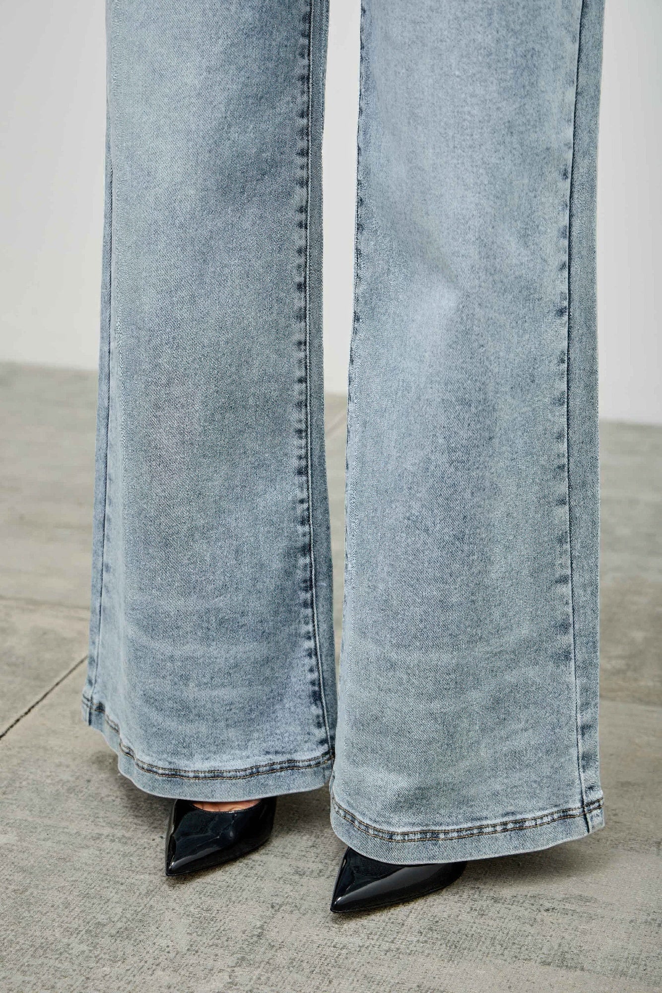 Saige High Rise Wide Leg Jeans, Light Wash-SAIGE DENIM-Reef Love
