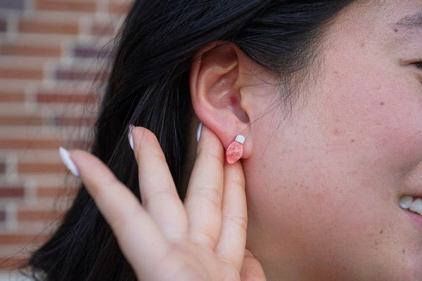 Christmas Light Stud Earrings - Red Shimmer