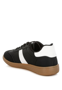 Crossover Classic Lace-Up Sneaker-Reef Love