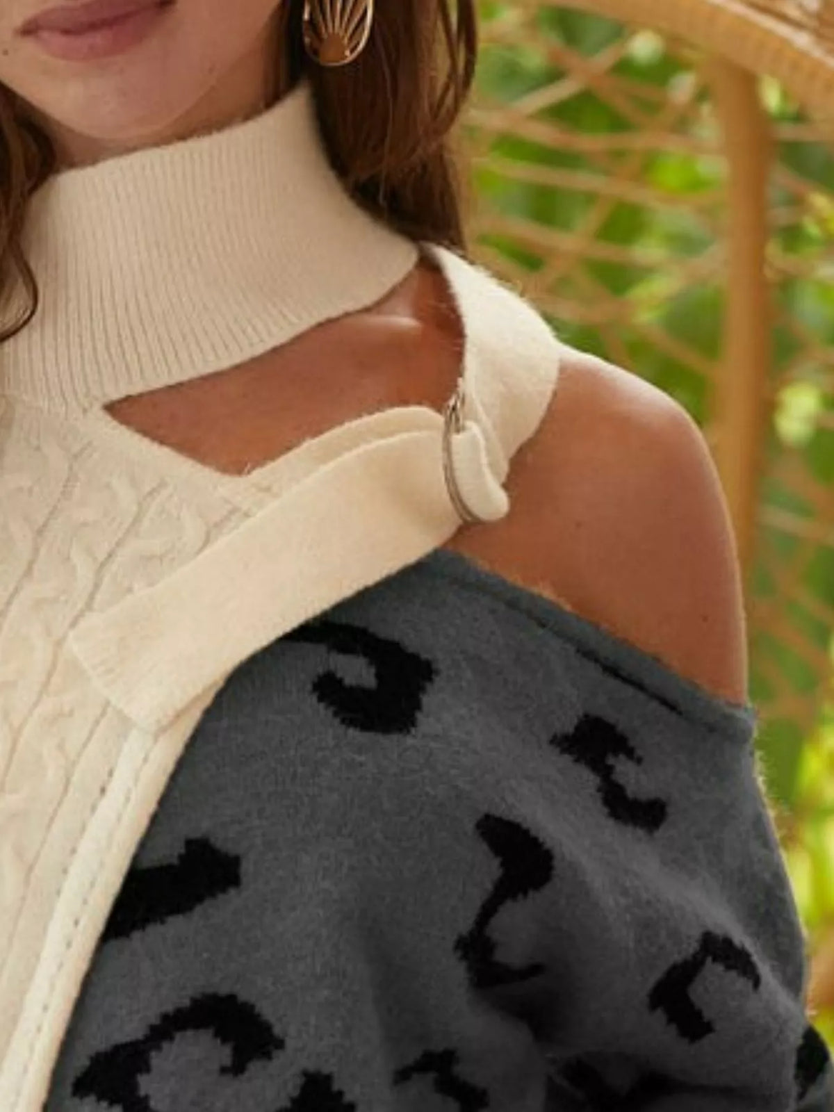 Leopard Cable-Knit Color Block One Shoulder Asymmetrical Sweater-The Leopard Print Cable-Knit Color Block One Shoulder Asymmetrical Sweater is a trendy and eye-catching and chic addition to your knitwear collection. 