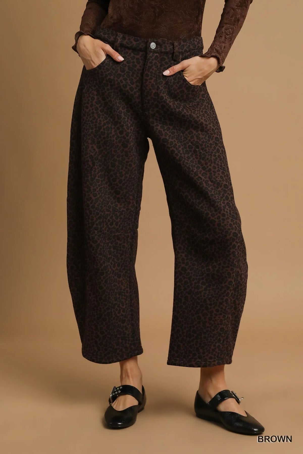 Shop Leopard Wide Leg Pants with bold animal print, flowy fit, and practical pockets—perfect for casual to dressy styling.