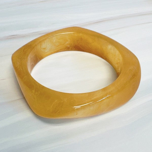 Modern Retro Sculpted Square Resin Bangle Bracelet-Modern Retro Sculpted Square Resin Bangle Bracelet. With its unique sculpted square silhouette and vintage-inspired feel.