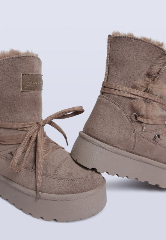 Noaya Chunky Faux Fur Snow Boots- Boho Chic Styles by Reef Love