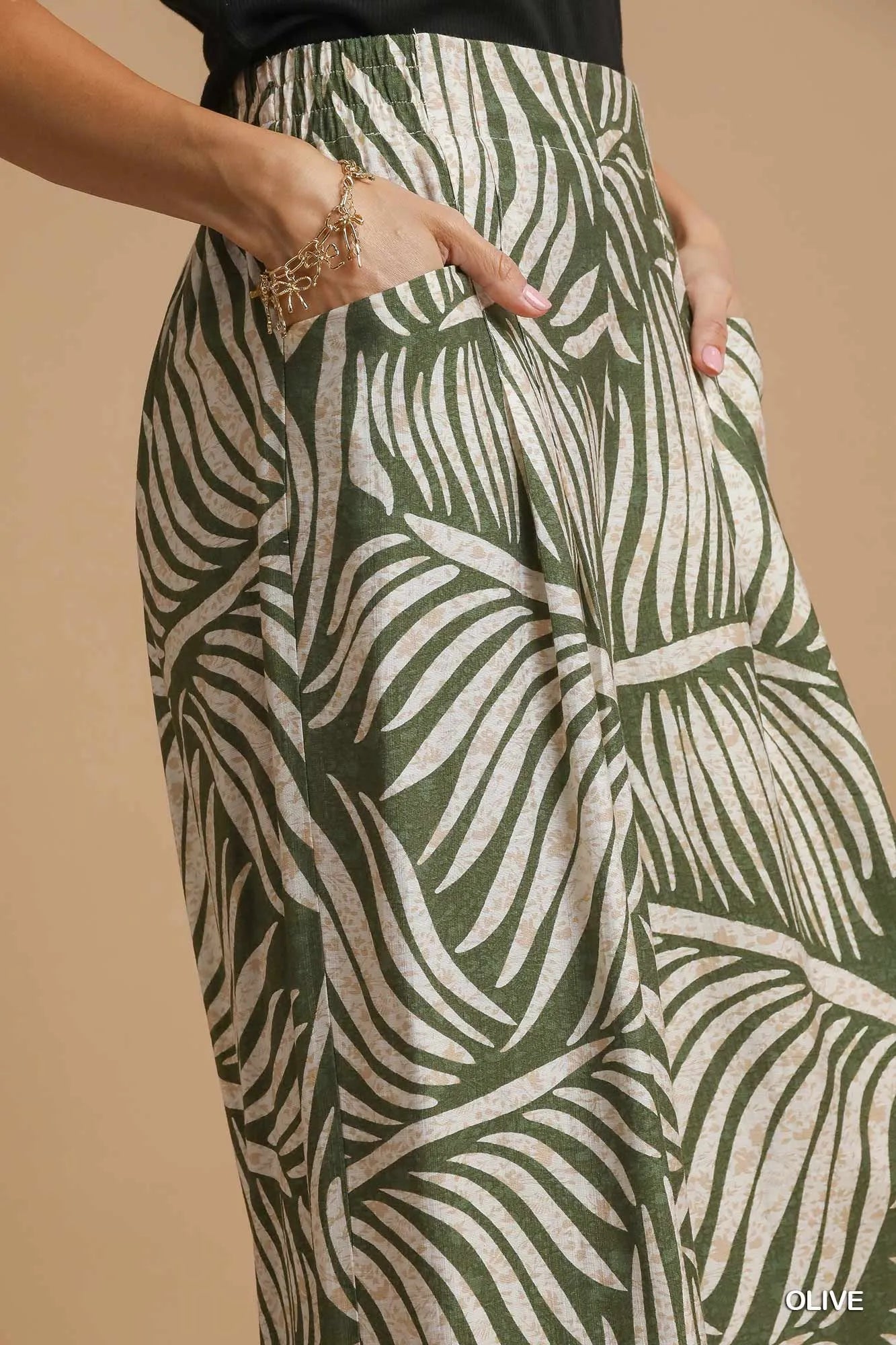 Palm Leaf Print Wide Leg Culotte Pants