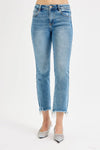 Cropped straight jeans offer a flattering mid-rise waist, stretch denim for all-day comfort with light vintage wash.