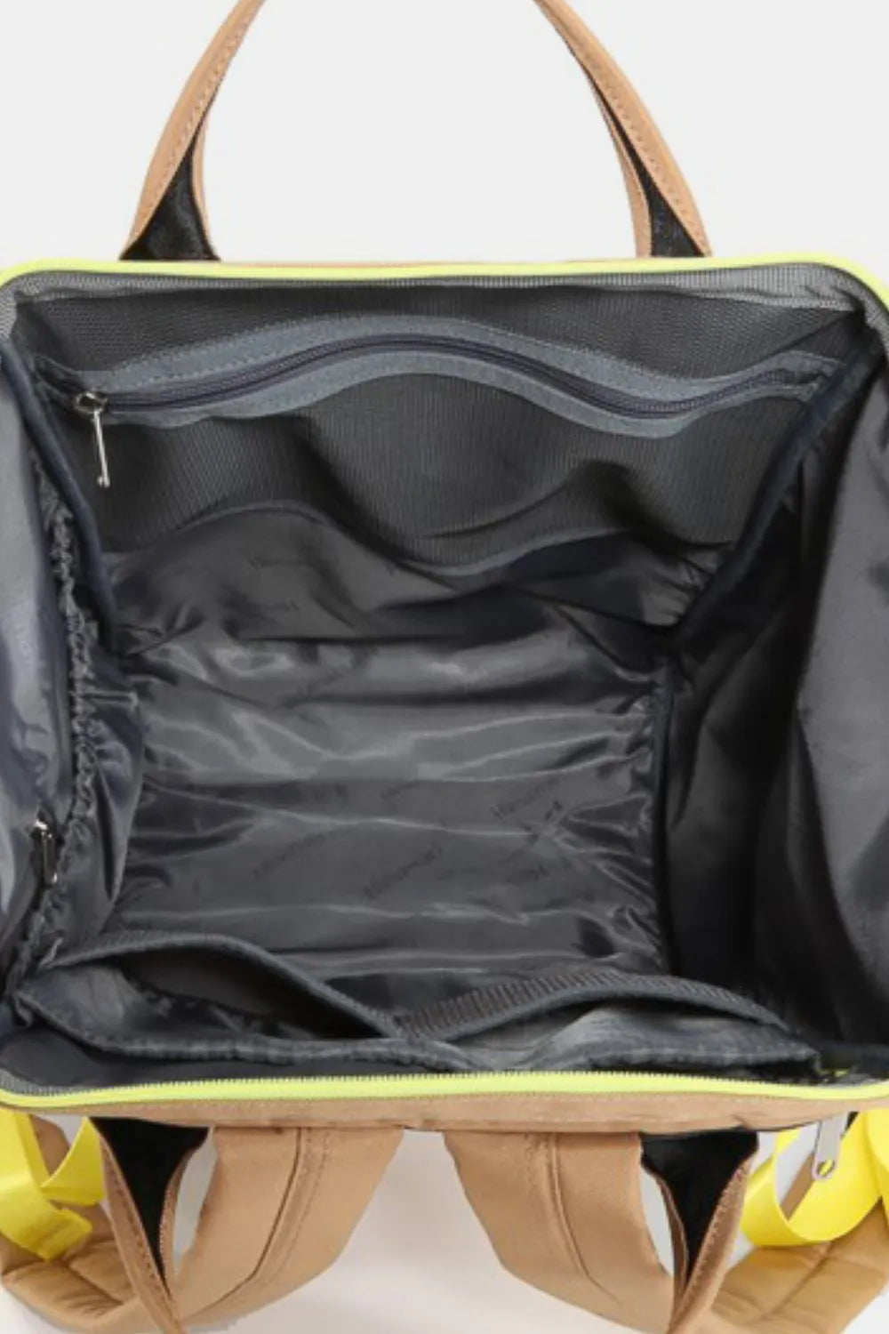 Waterproof Backpack Bag with Reinforced Edges + USB Port-Durable waterproof backpack with reinforced edges, USB port, and spacious design. Perfect for commuting, travel, or outdoor adventures.-Reef Love