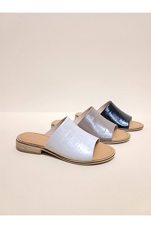 Levi Slide Sandals